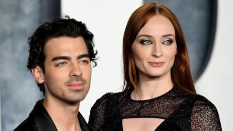 Joe Jonas, Sophie Turner attend the 2023 Vanity Fair Oscar Party Hosted By Radhika Jones at Wallis Annenberg Center for the Performing Arts on March 12, 2023 in Beverly Hills, California