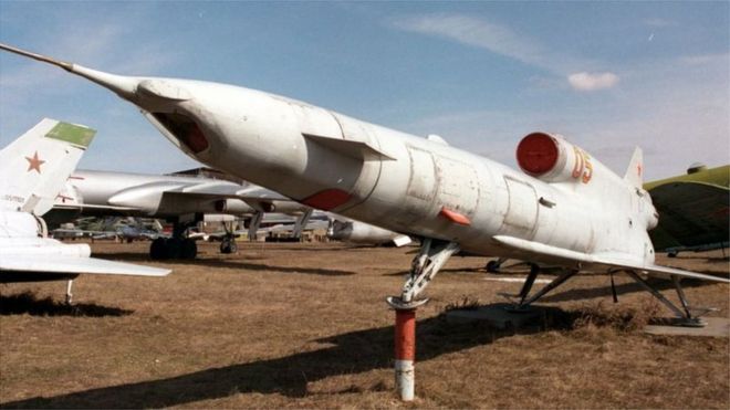 Ту-141 – эски советтик дрон. Ал Украинада сокку уруучу күжүрмөн дронго айландырылган деп жоромол кылынууда.