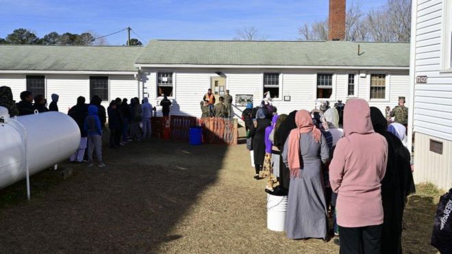 افغان‌های منتقل شده به آمریکا در محل اقامت موقت در ویرجینا