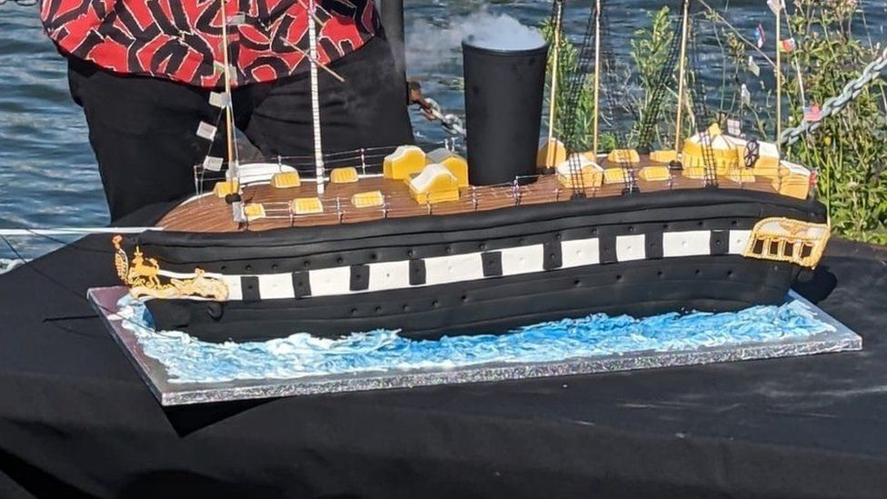 Cake replica of SS Great Britain with smoking funnel