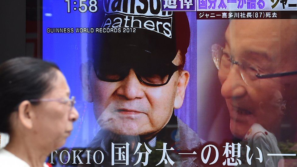 TV bulletins announcing Johnny Kitagawa's death in 2019
